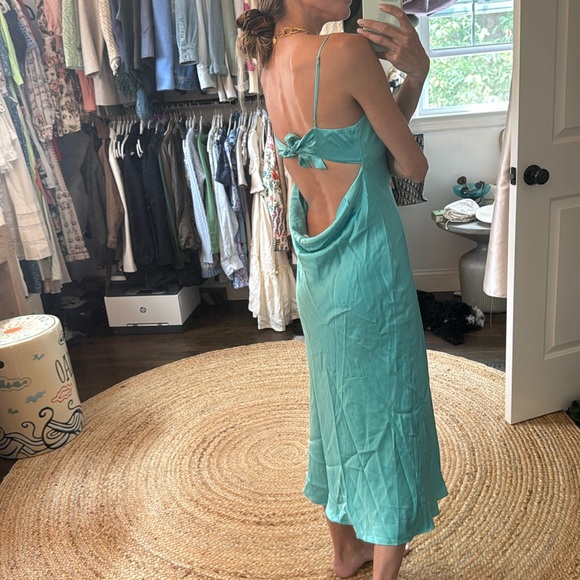 Amanda Uprichard Breeze Silk Tie-Back Midi-Dress in Moana size Small $326 - Picture 3 of 6